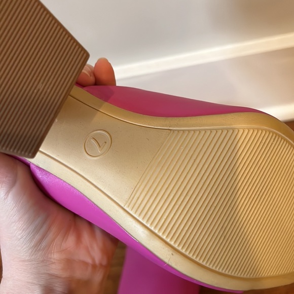 Hot pink heels - Picture 5 of 5